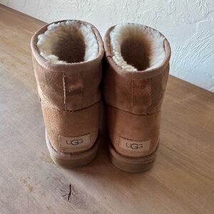 Ugg boots size 9 women’s